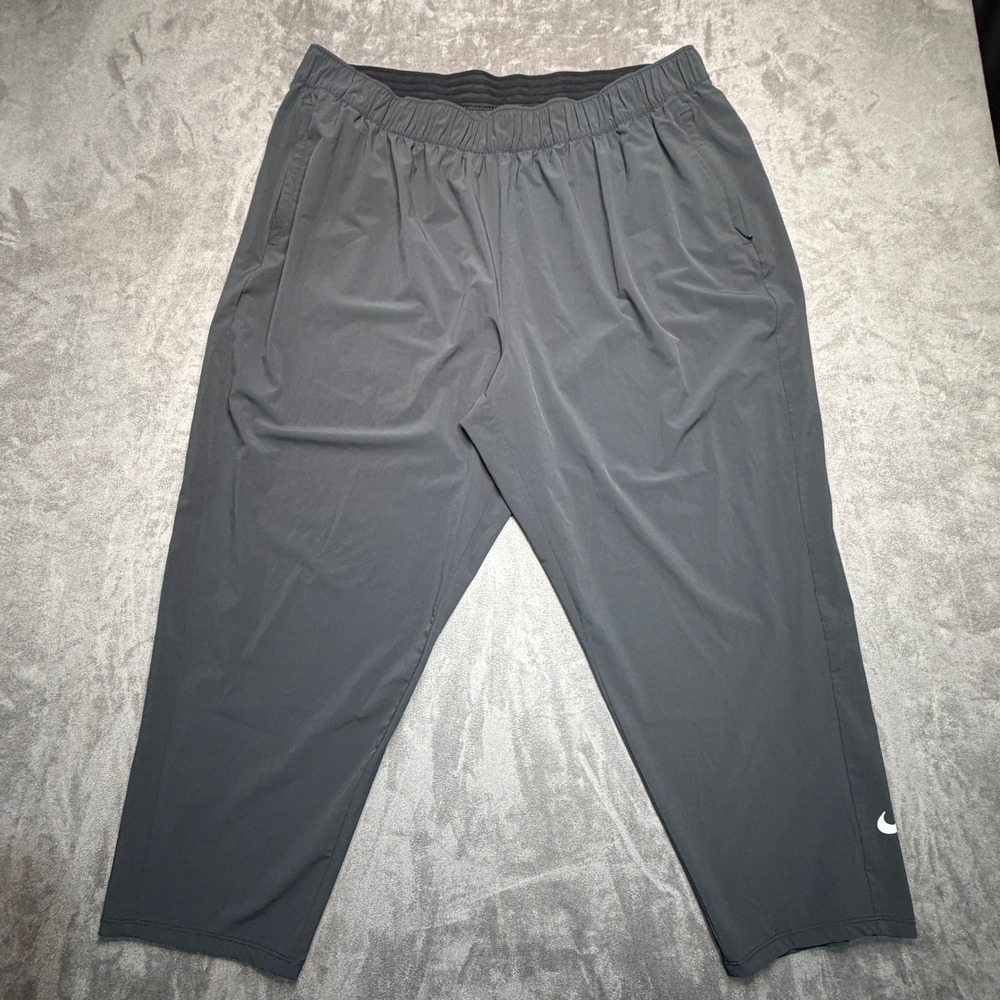 Nike Dri-FIT Pants Womens Sz 2X Black Athletic Tapered Crop Stretch Lightweight